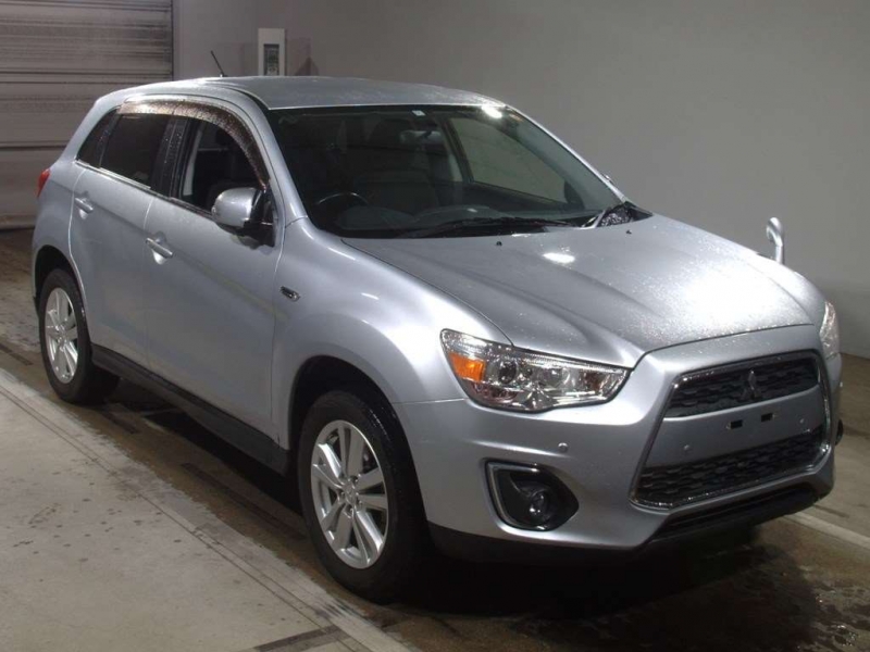 Mitsubishi RVR 2012