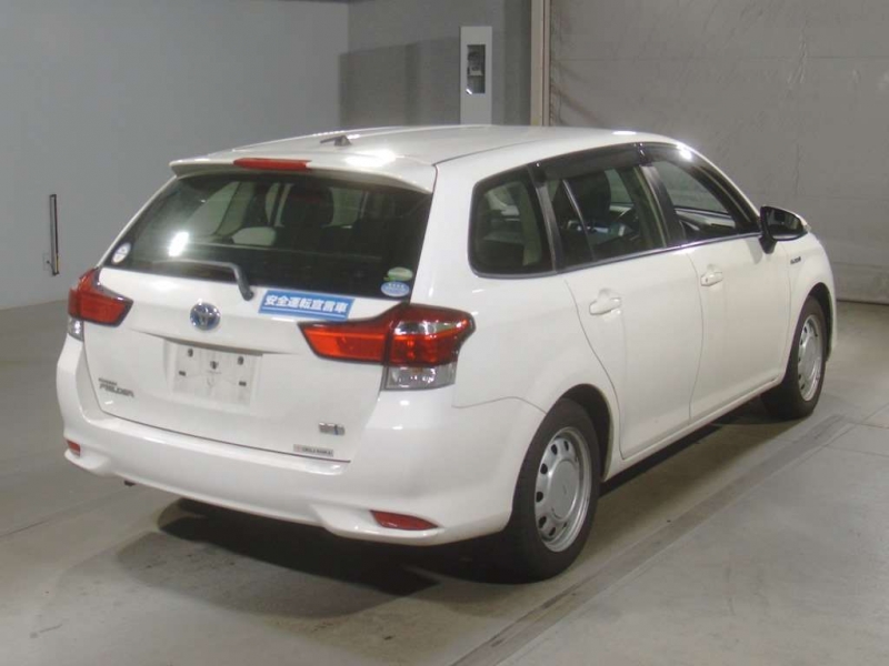 Toyota Corolla Fielder Hybrid g