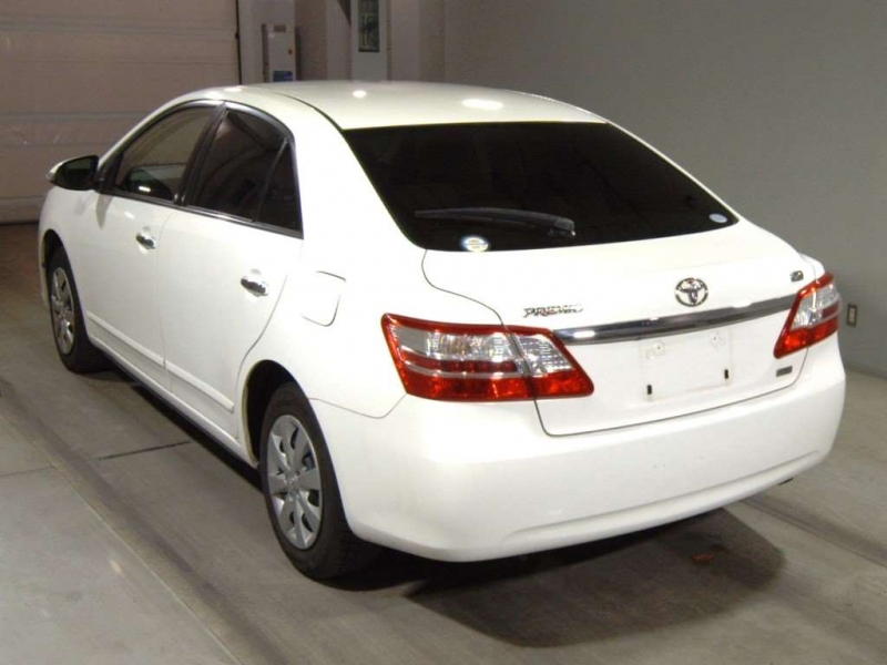 Toyota Premio 2020